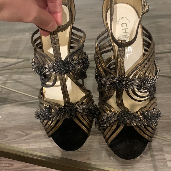 Chanel Heels - Picture 10 of 11